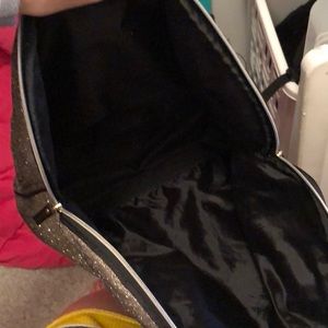 Victoria's Secret Bags - Victoria’s Secret weekender bag Victoria's Secret Bags - Victoria’s Secret weekender bag